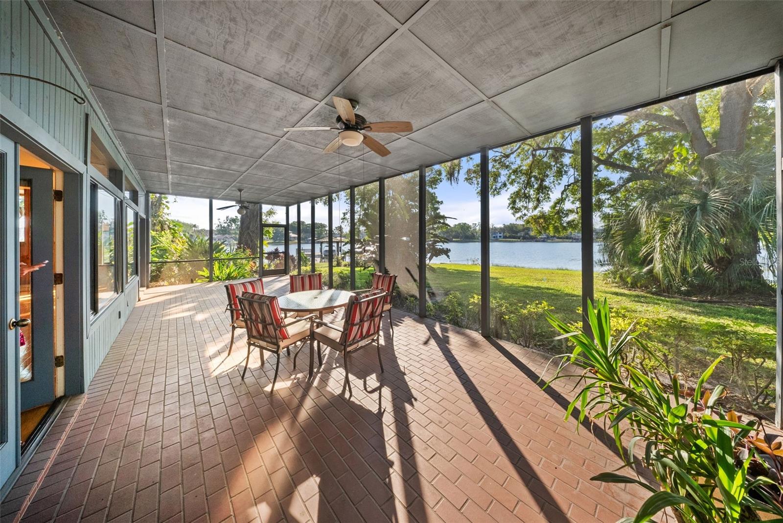 12107 LAKE CARROLL DR, TAMPA, FL, 33618