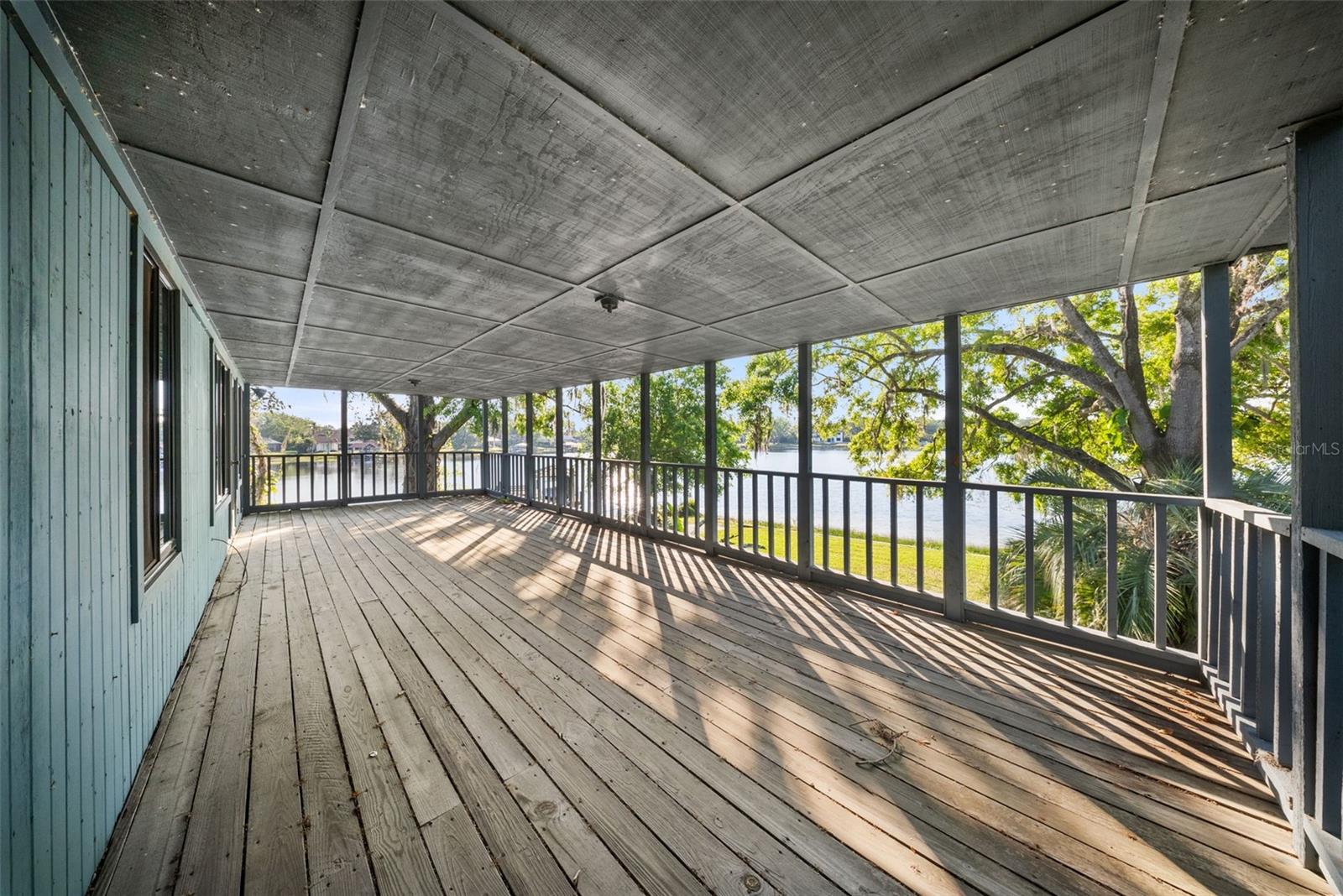 12107 LAKE CARROLL DR, TAMPA, FL, 33618