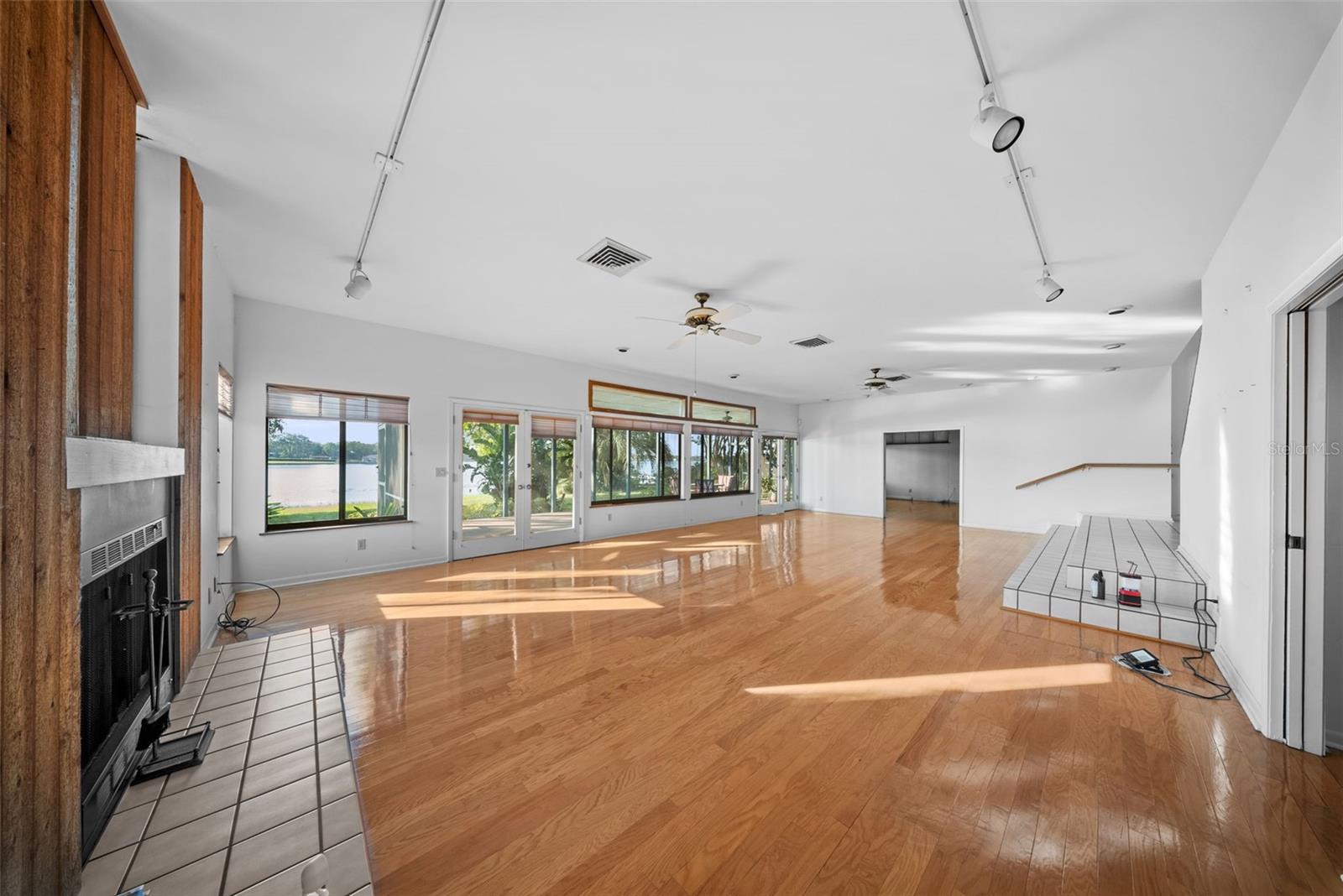 12107 LAKE CARROLL DR, TAMPA, FL, 33618