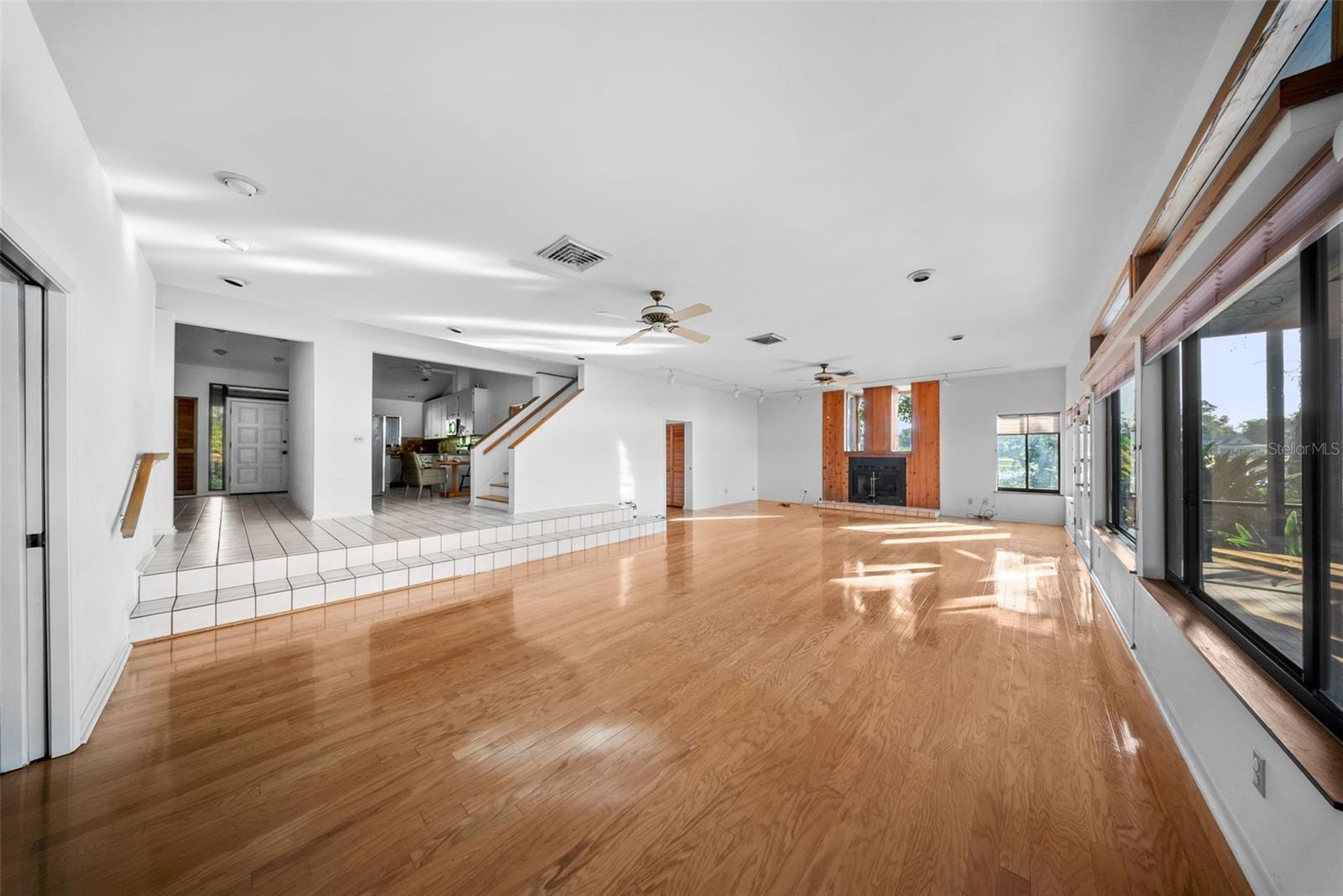 12107 LAKE CARROLL DR, TAMPA, FL, 33618