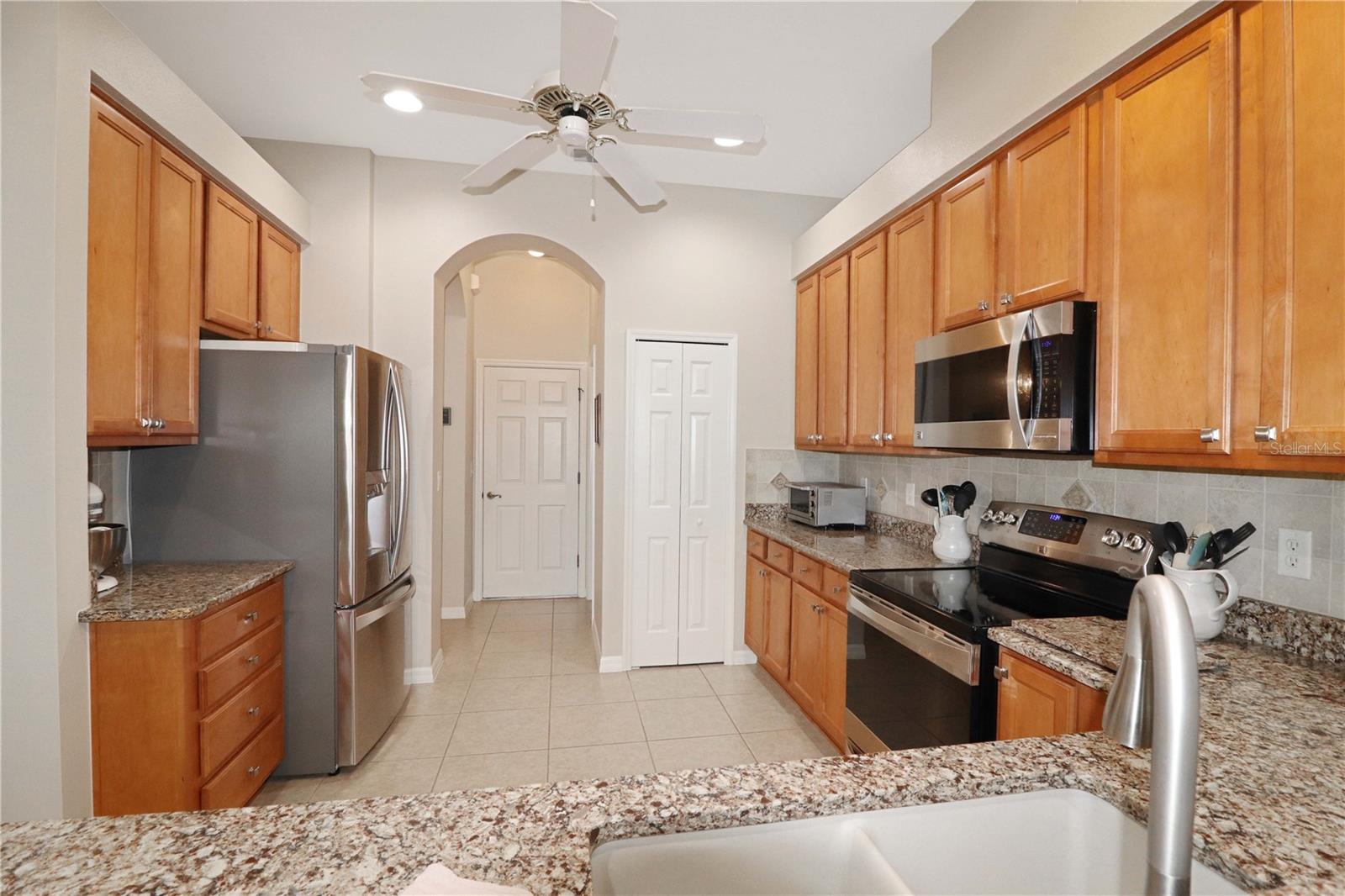 27024 OLD ENGLISH CT, LEESBURG, FL, 34748