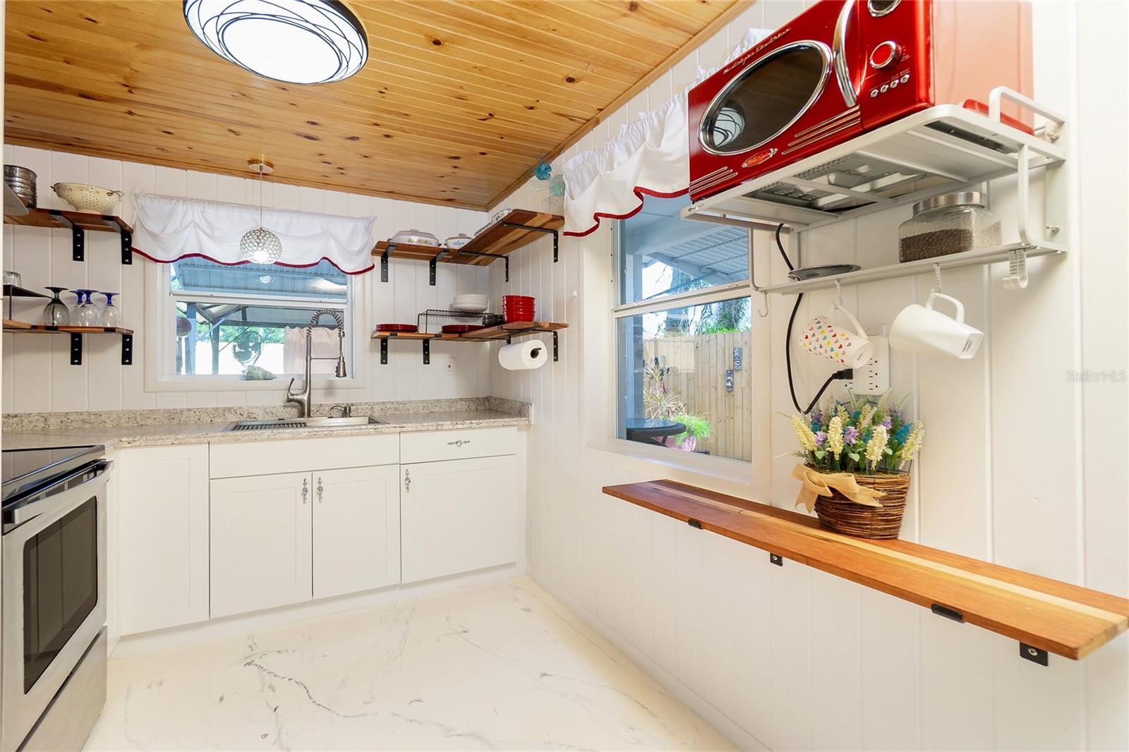 221 NIPPINO TRL E, NOKOMIS, FL, 34275
