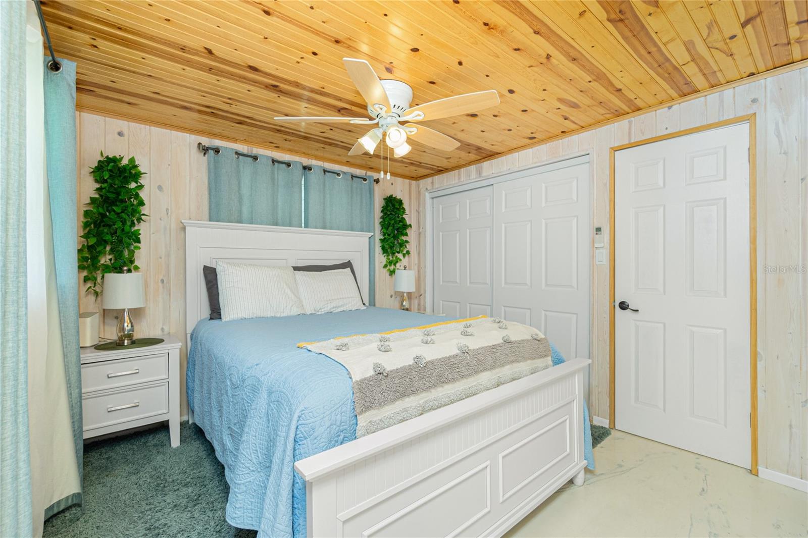 221 NIPPINO TRL E, NOKOMIS, FL, 34275