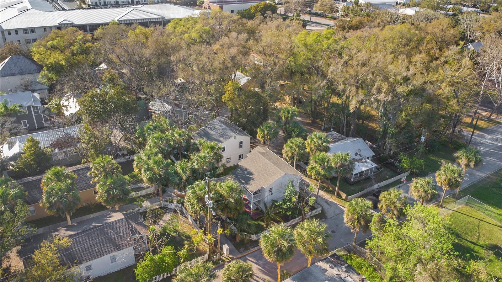 215 E VOORHIS AVE #2D, DELAND, FL, 32724