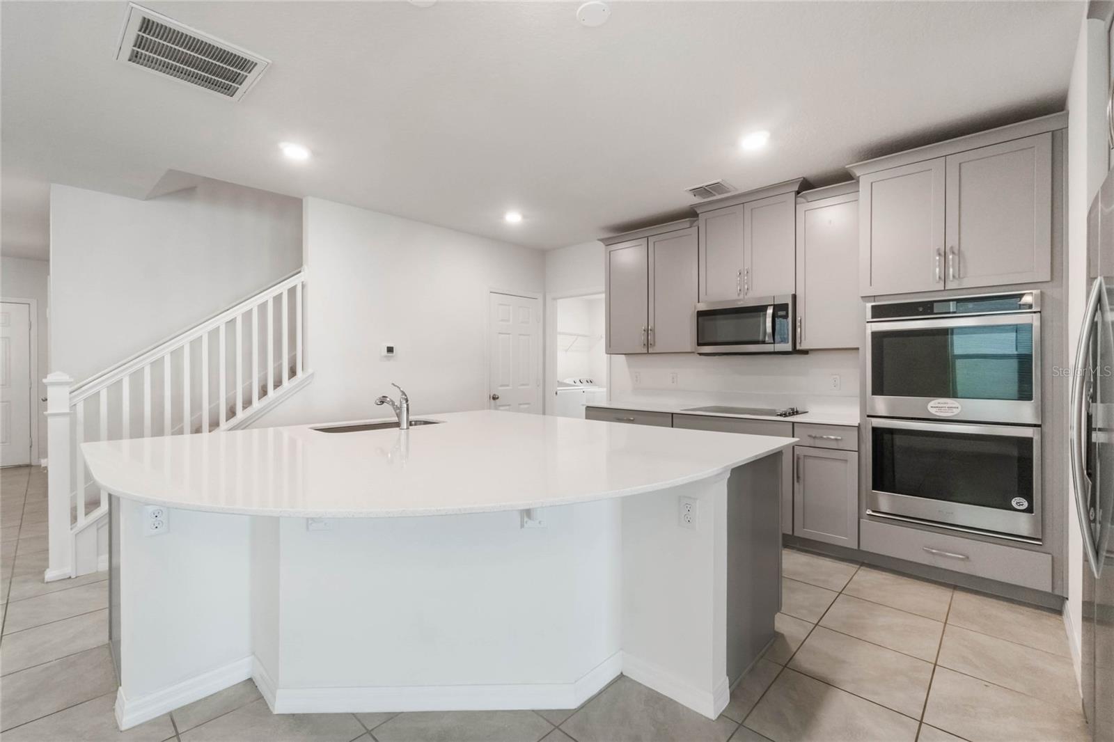 2811 ALPINE MEADOW LN, KISSIMMEE, FL, 34744