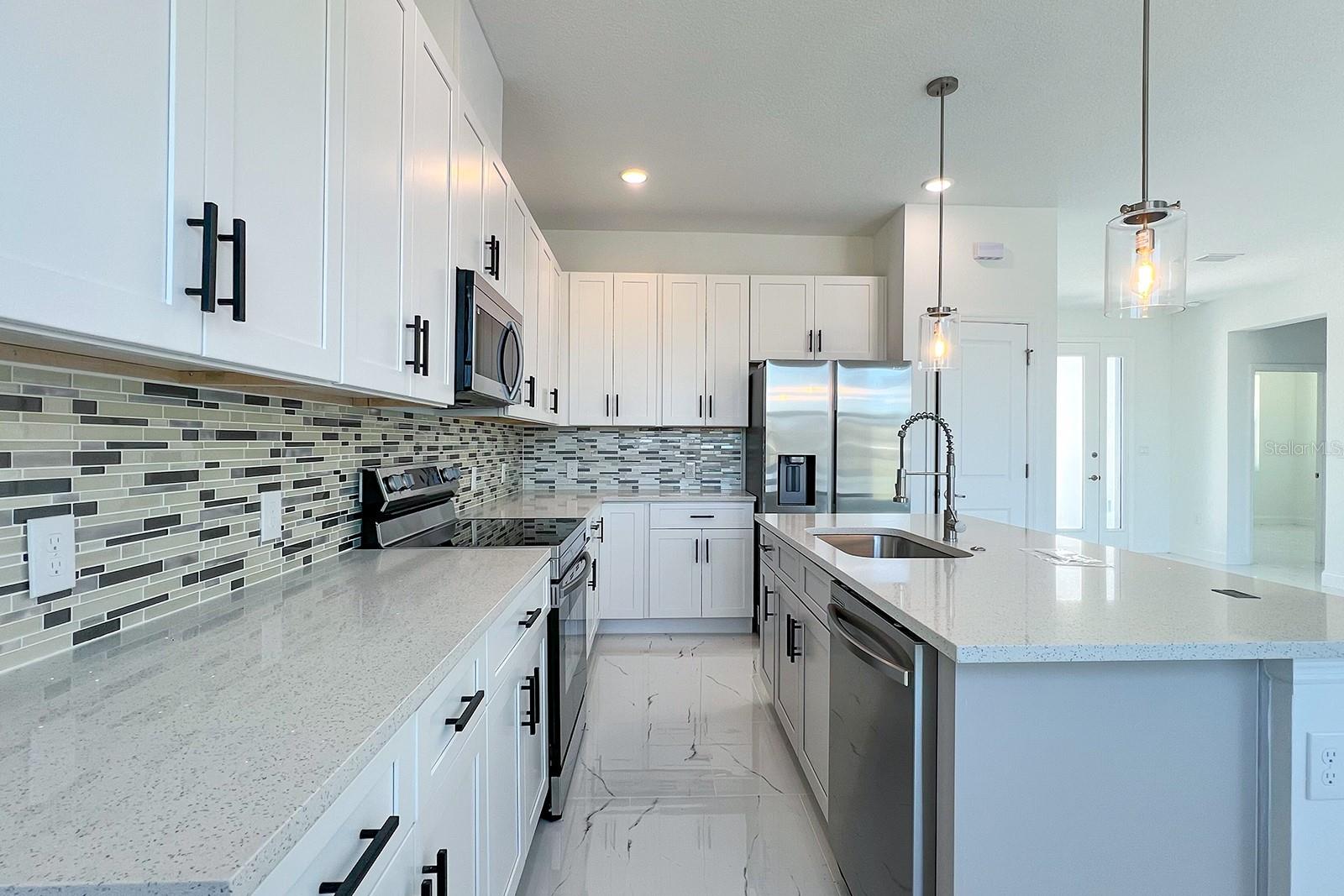 109 MAGNOLIA MANOR LN, LAKE PLACID, FL, 33852