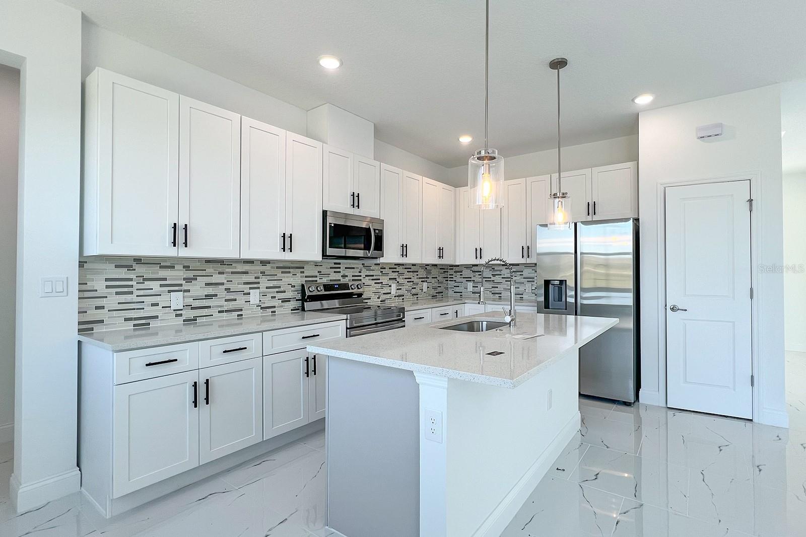 109 MAGNOLIA MANOR LN, LAKE PLACID, FL, 33852