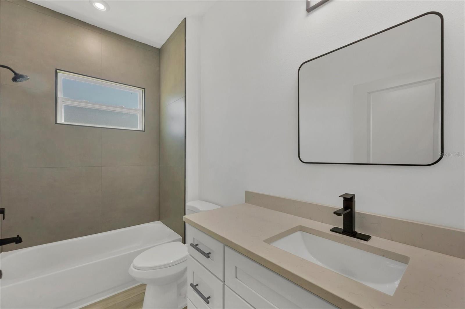 16489 TRADING POST RD, PUNTA GORDA, FL, 33955