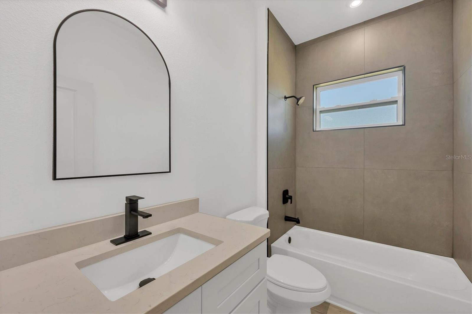 16489 TRADING POST RD, PUNTA GORDA, FL, 33955