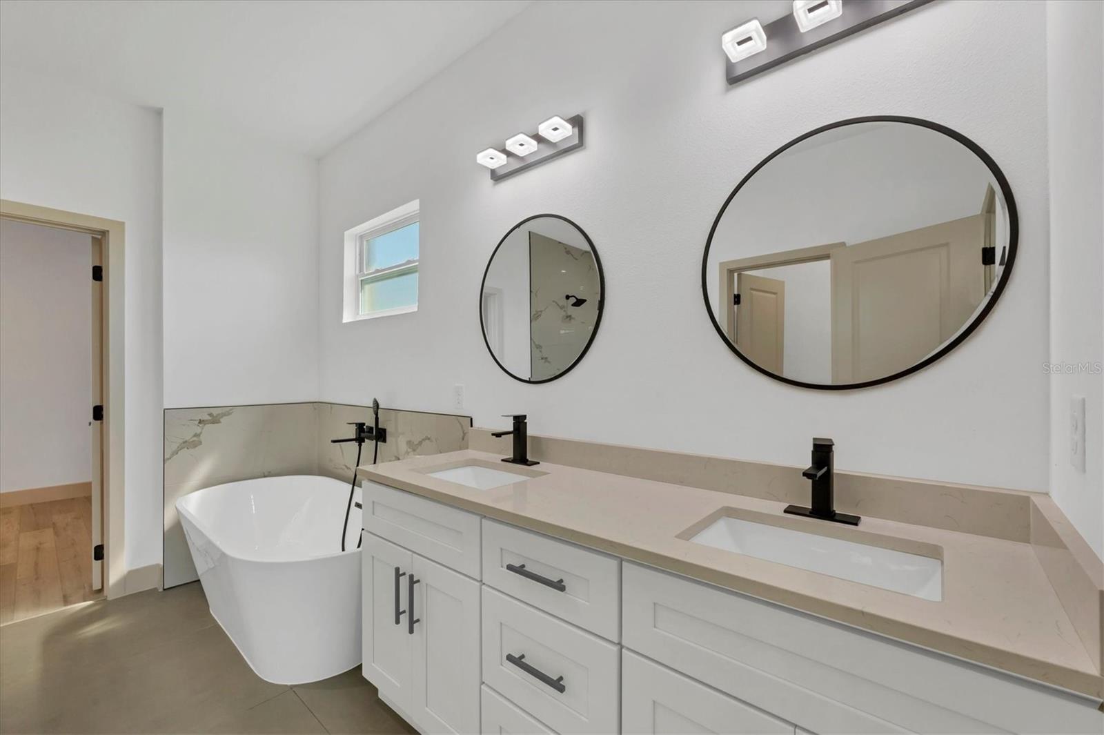 16489 TRADING POST RD, PUNTA GORDA, FL, 33955