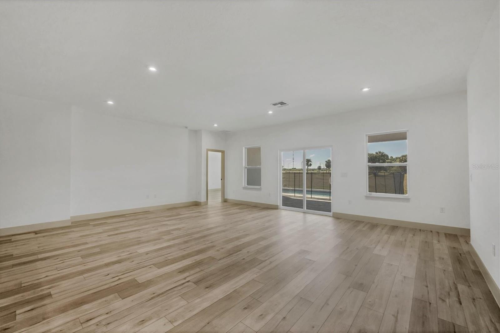 16489 TRADING POST RD, PUNTA GORDA, FL, 33955