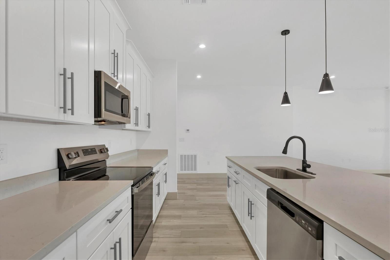 16489 TRADING POST RD, PUNTA GORDA, FL, 33955