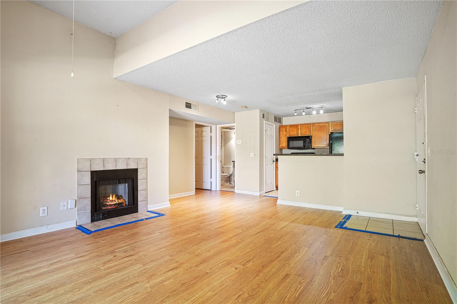 390 WOODSIDE DR #302, ALTAMONTE SPRINGS, FL, 32701