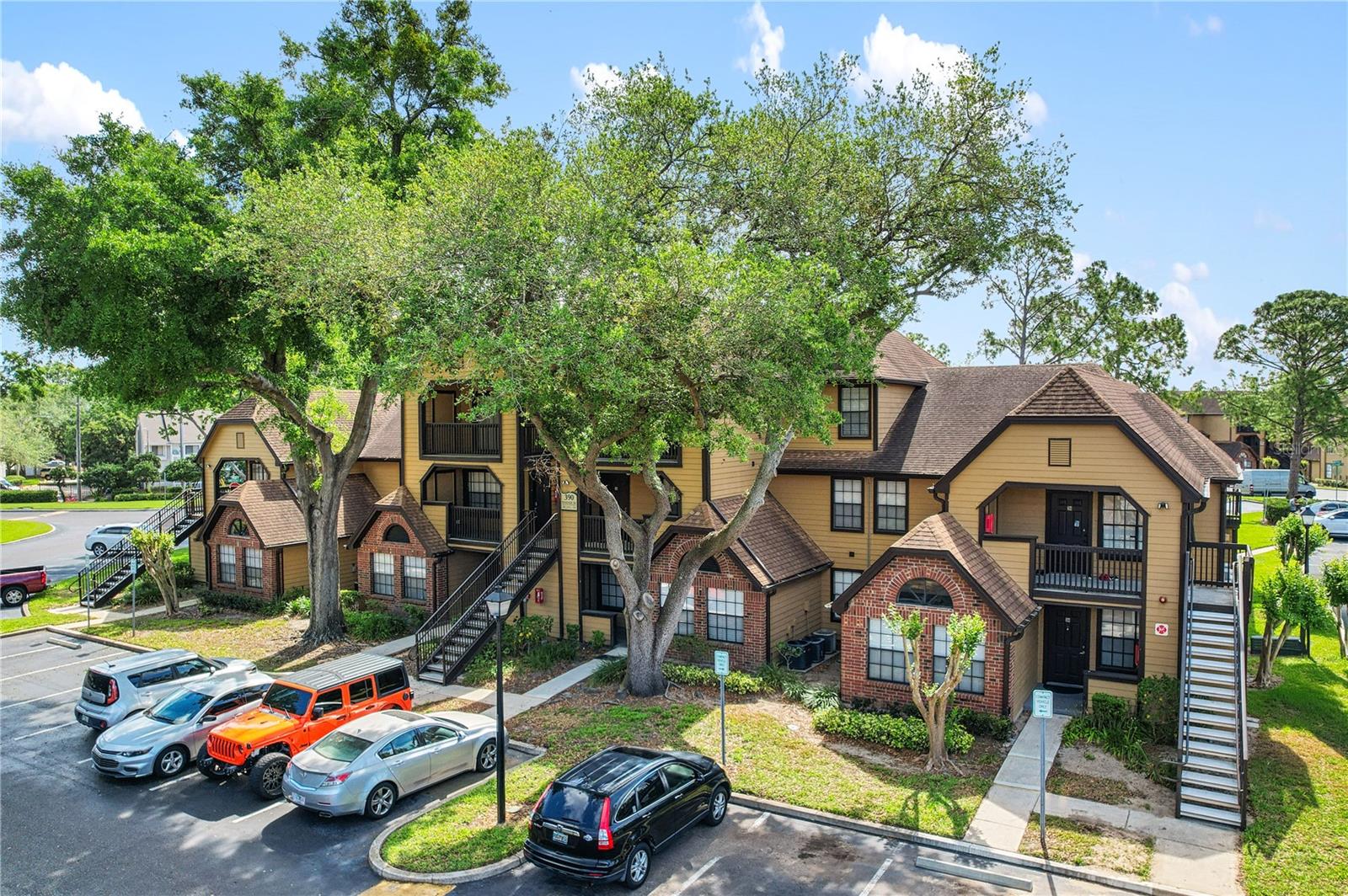 390 WOODSIDE DR #302, ALTAMONTE SPRINGS, FL, 32701