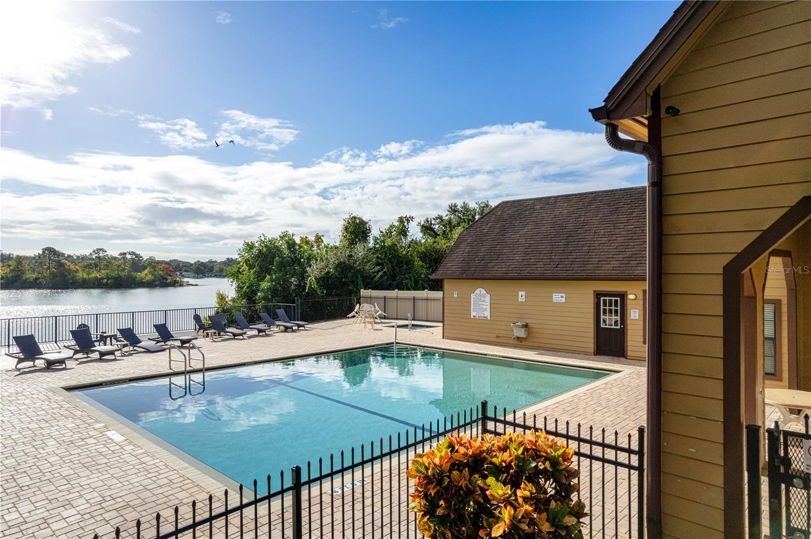 390 WOODSIDE DR #302, ALTAMONTE SPRINGS, FL, 32701