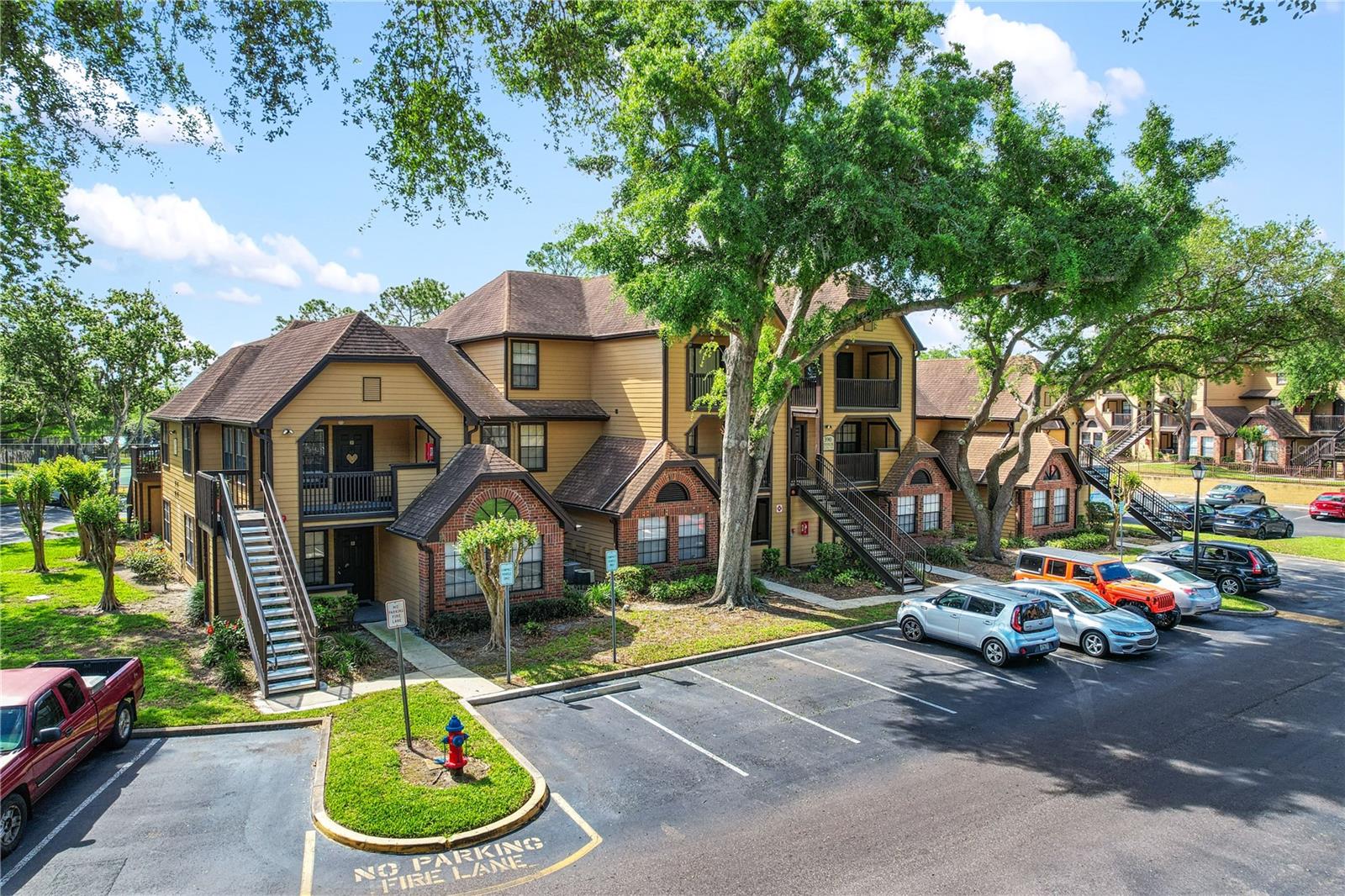 390 WOODSIDE DR #302, ALTAMONTE SPRINGS, FL, 32701