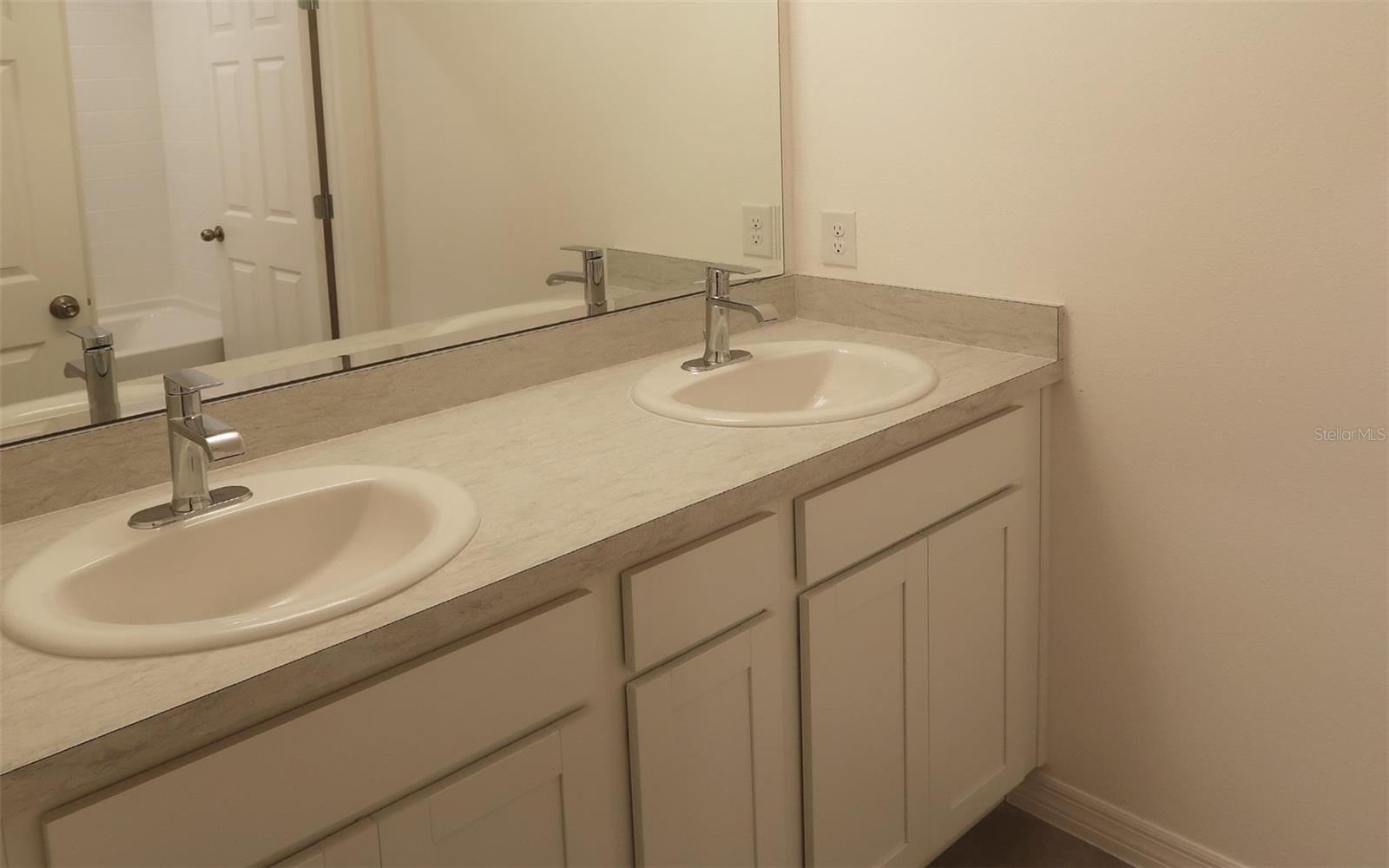 228 GLASS ONION DR, GROVELAND, FL, 34737