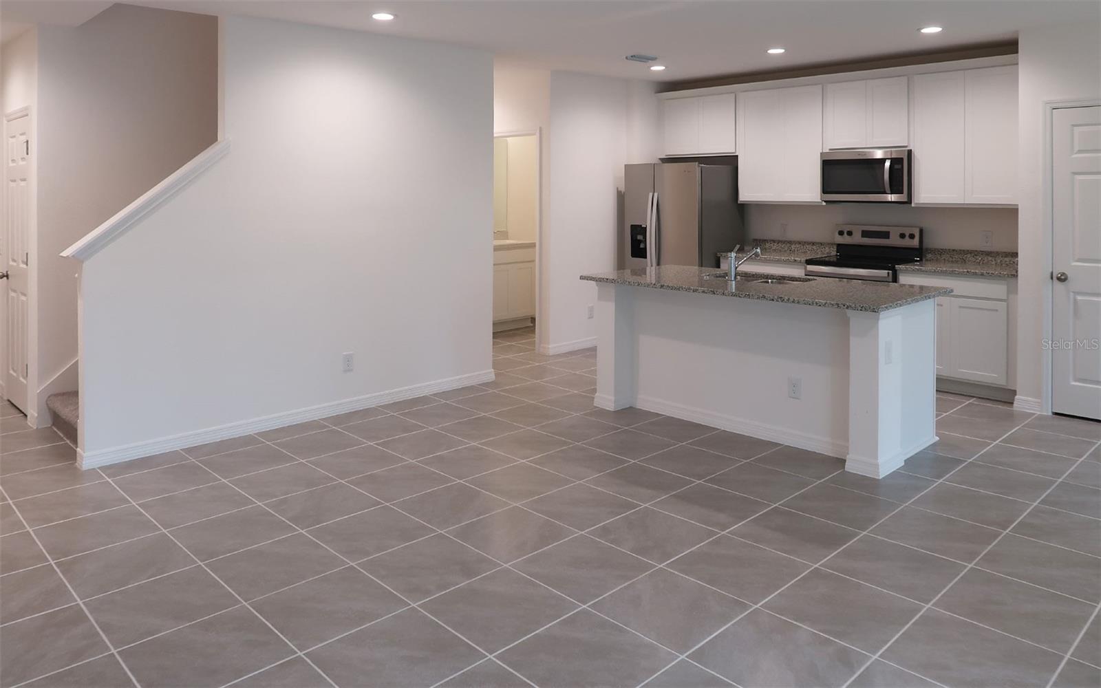 228 GLASS ONION DR, GROVELAND, FL, 34737