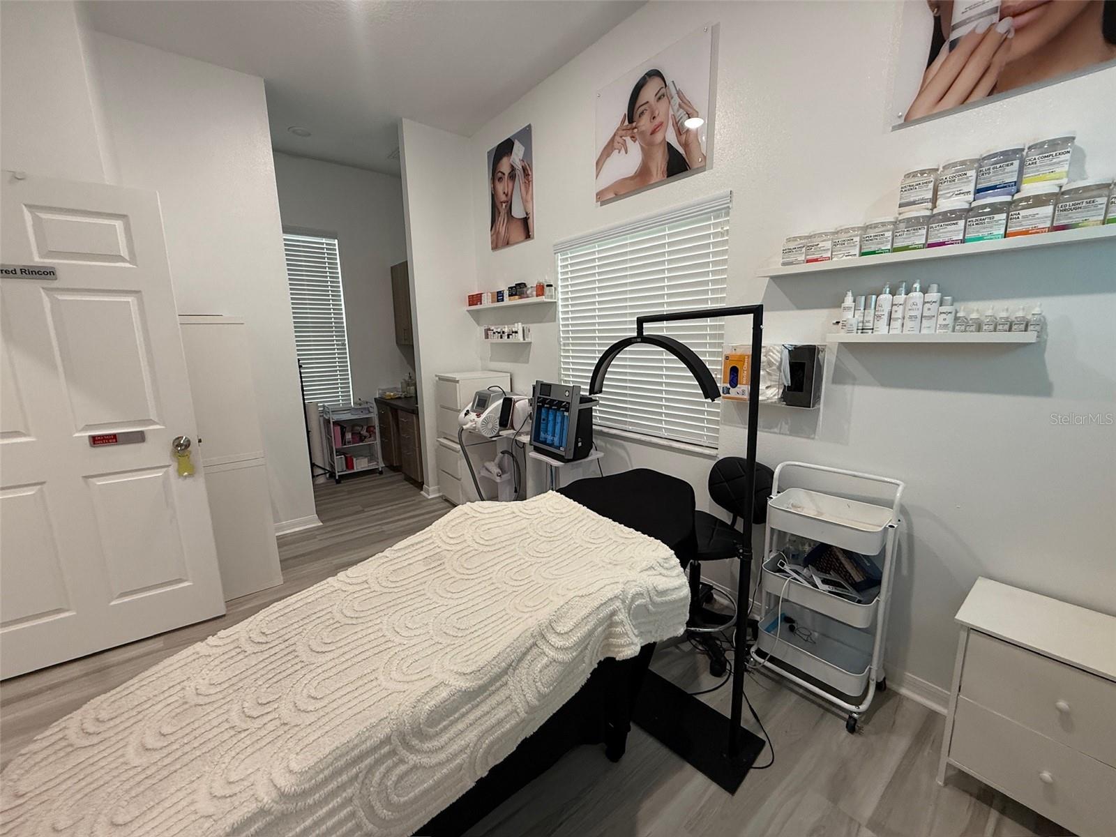 4377 HUNTERS PARK LN, ORLANDO, FL, 32837