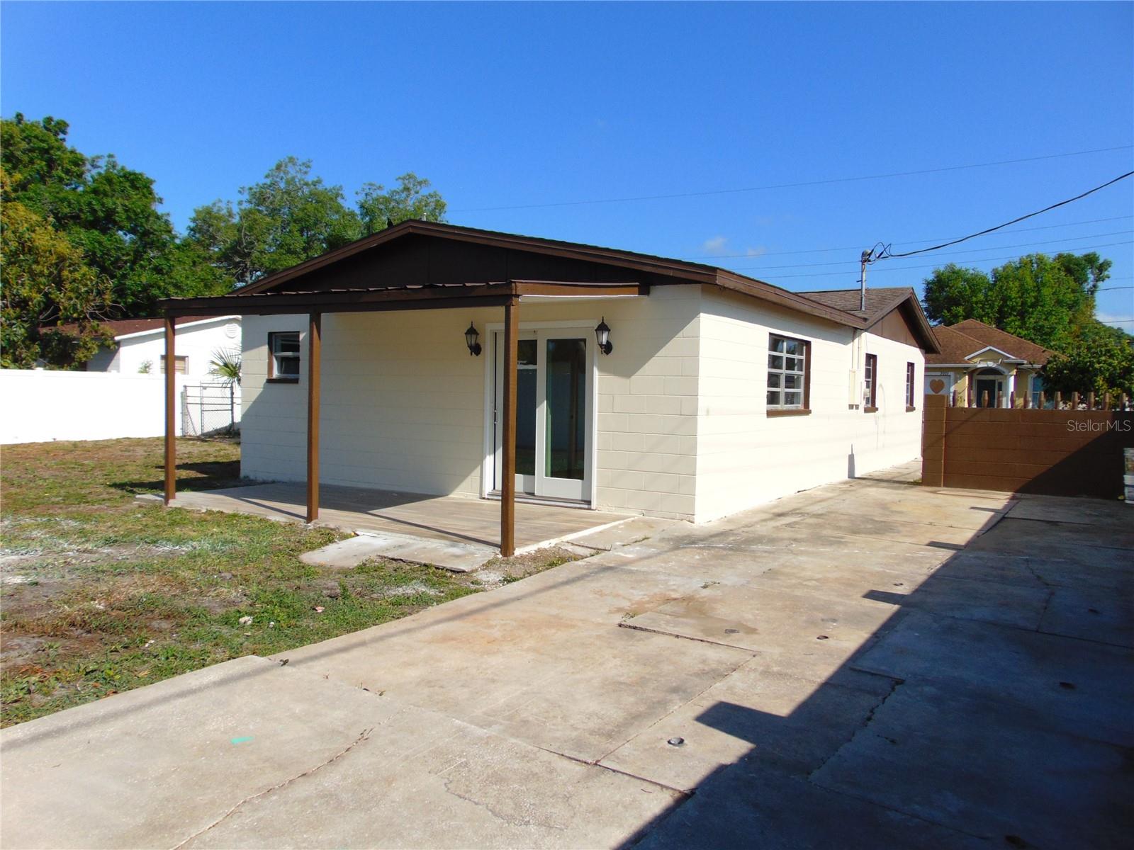 3002 W HAYA ST, TAMPA, FL, 33614