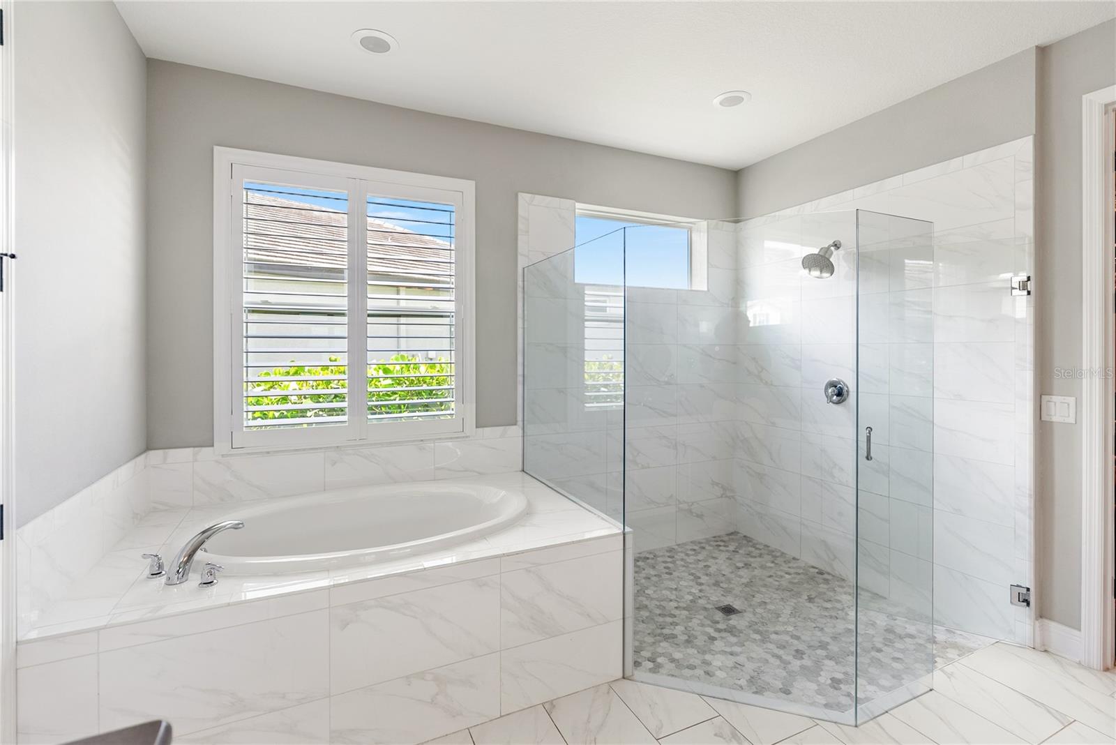 11435 APPLE TREE CIR, BRADENTON, FL, 34211