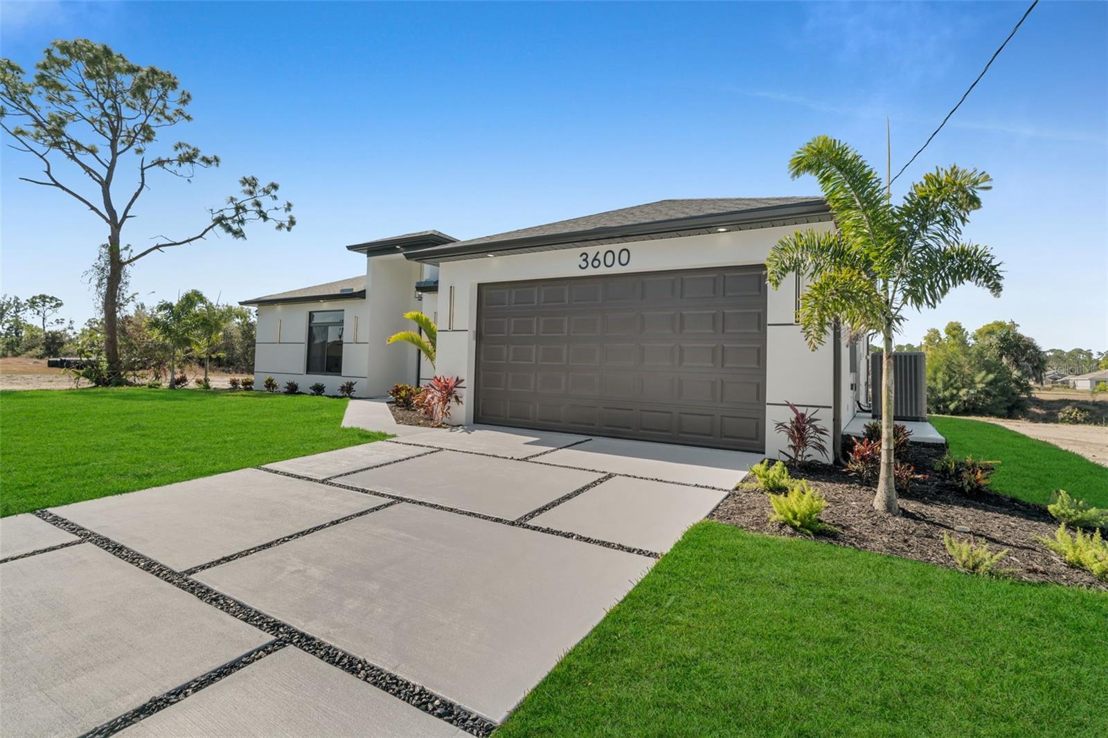 3600 NE 9TH PL, CAPE CORAL, FL, 33909