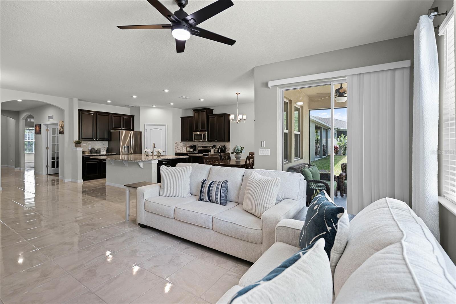 256 WHIRLAWAY DR, DAVENPORT, FL, 33837