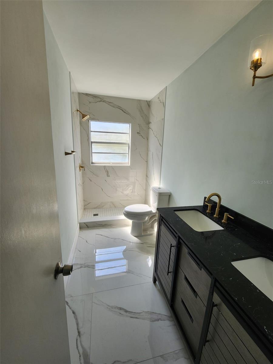 1641 E PARADISE LN, DAYTONA BEACH, FL, 32119