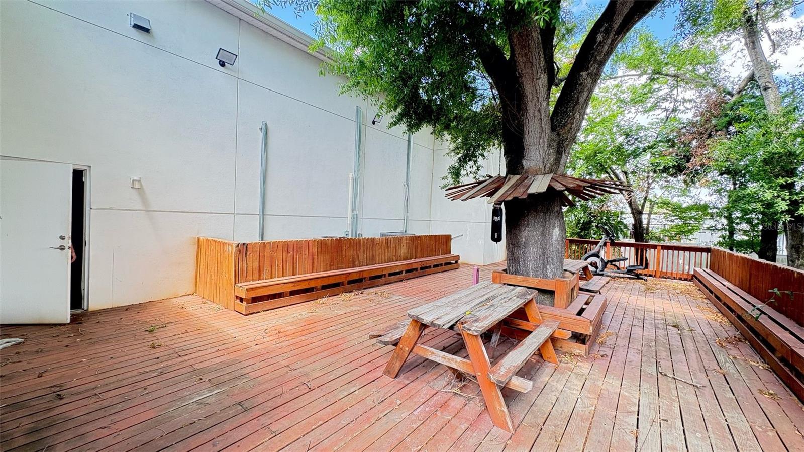 5005 N LOIS AVE, TAMPA, FL, 33614