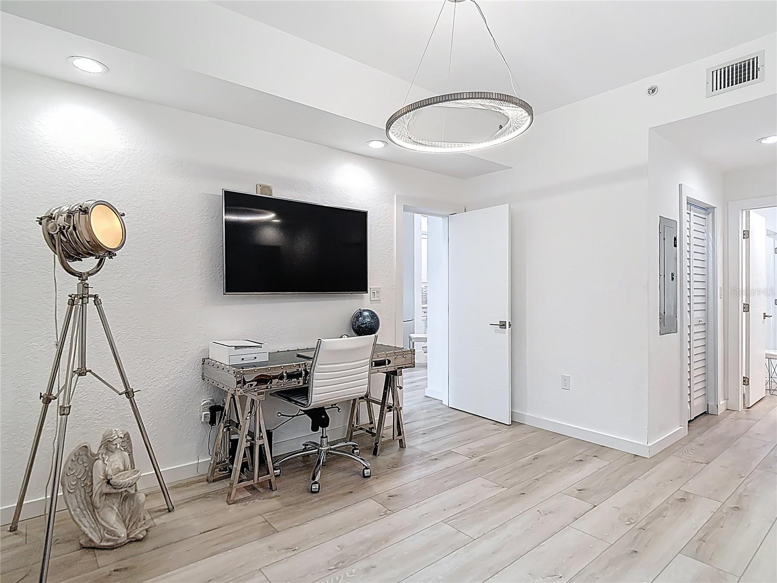 700 S HARBOUR ISLAND BLVD #143, TAMPA, FL, 33602