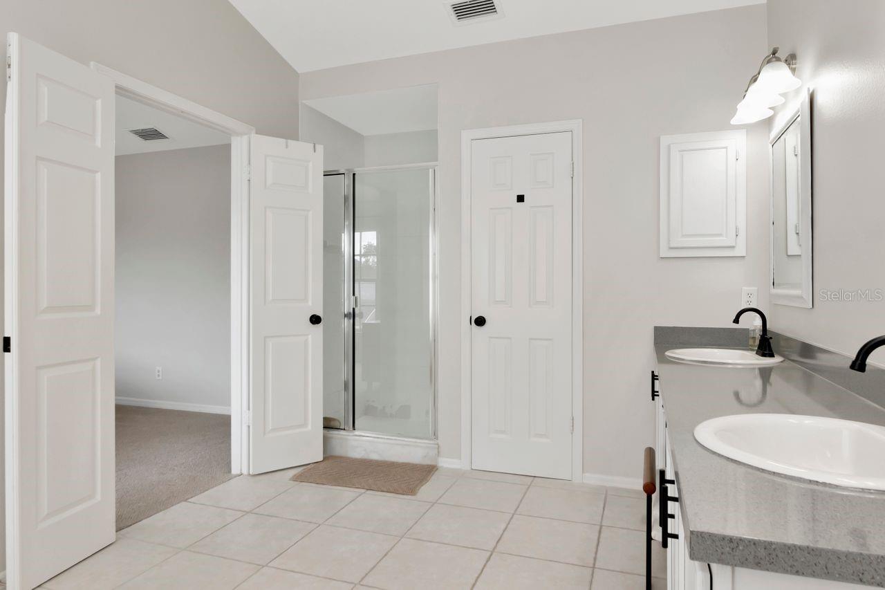 9715 PLEASANT RUN WAY, TAMPA, FL, 33647