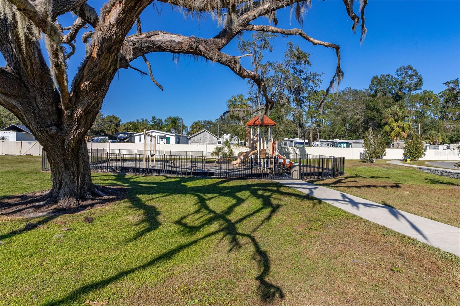 9231 FREEDOM HILL DR, SEFFNER, FL, 33584