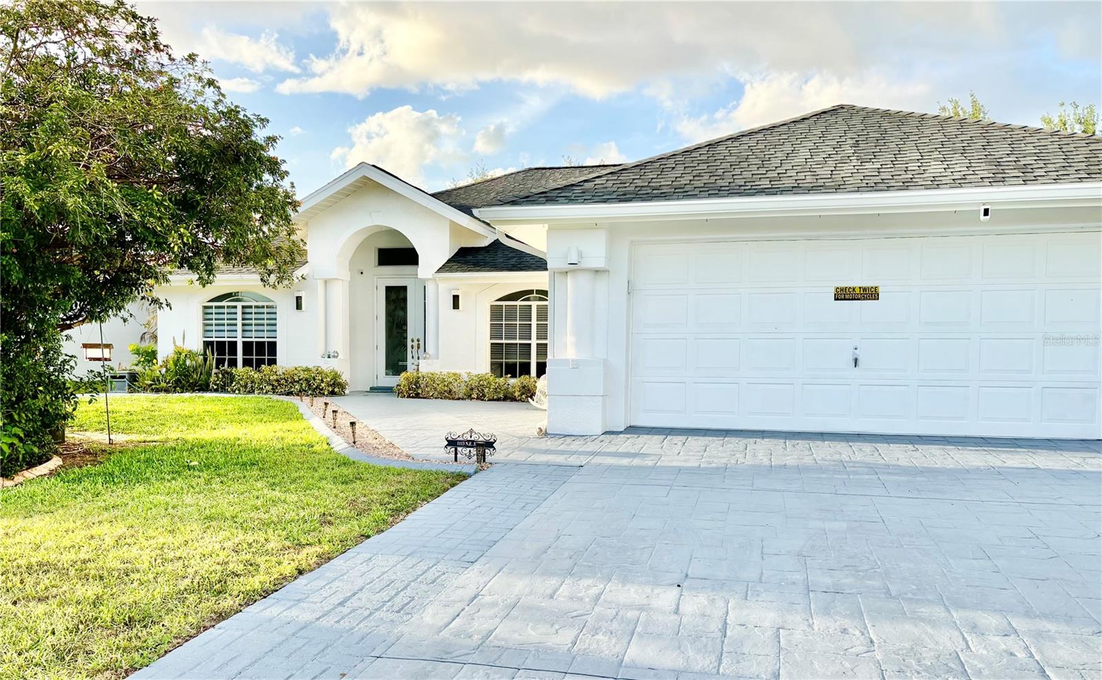1113 NE 32ND ST, CAPE CORAL, FL, 33909