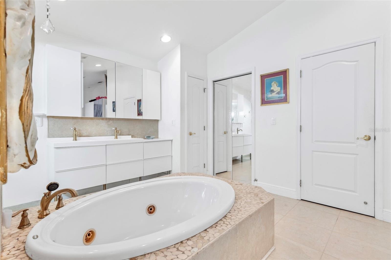 1113 NE 32ND ST, CAPE CORAL, FL, 33909