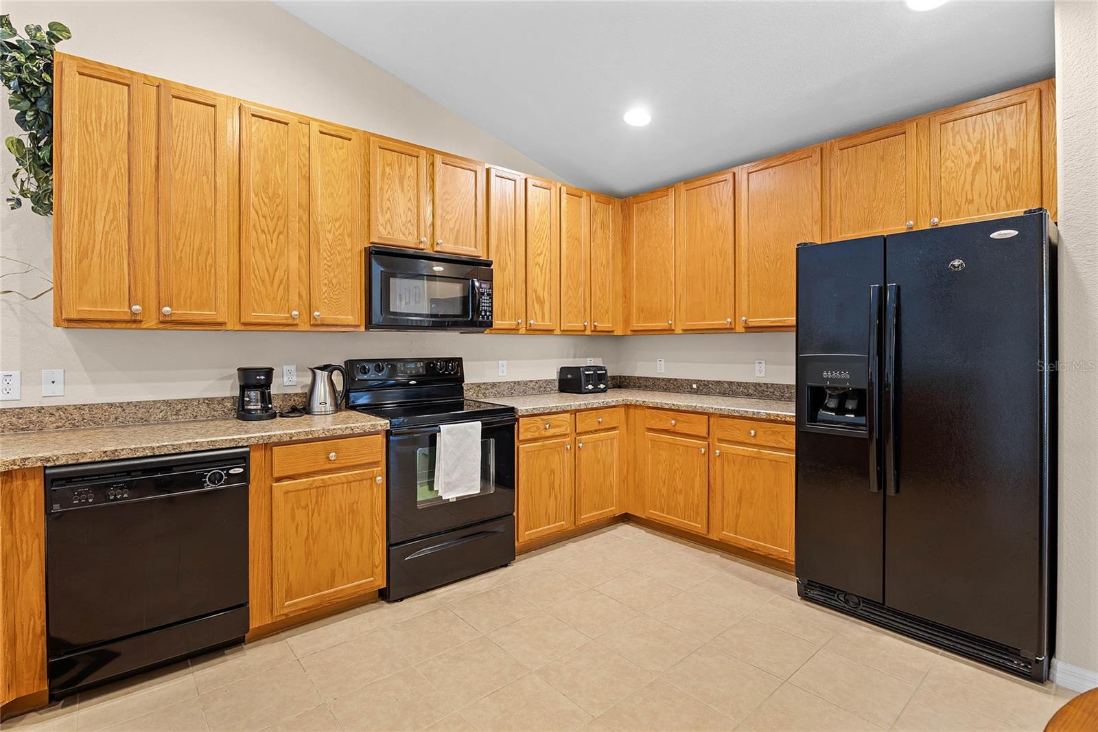 2614 SAND HILL POINT CIR, DAVENPORT, FL, 33837