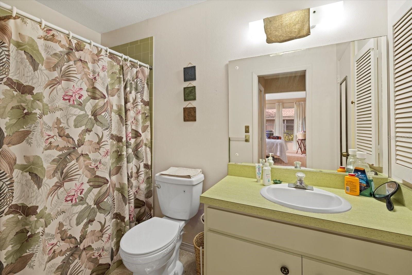 1343 GLENDALE CIR W #216, SARASOTA, FL, 34232