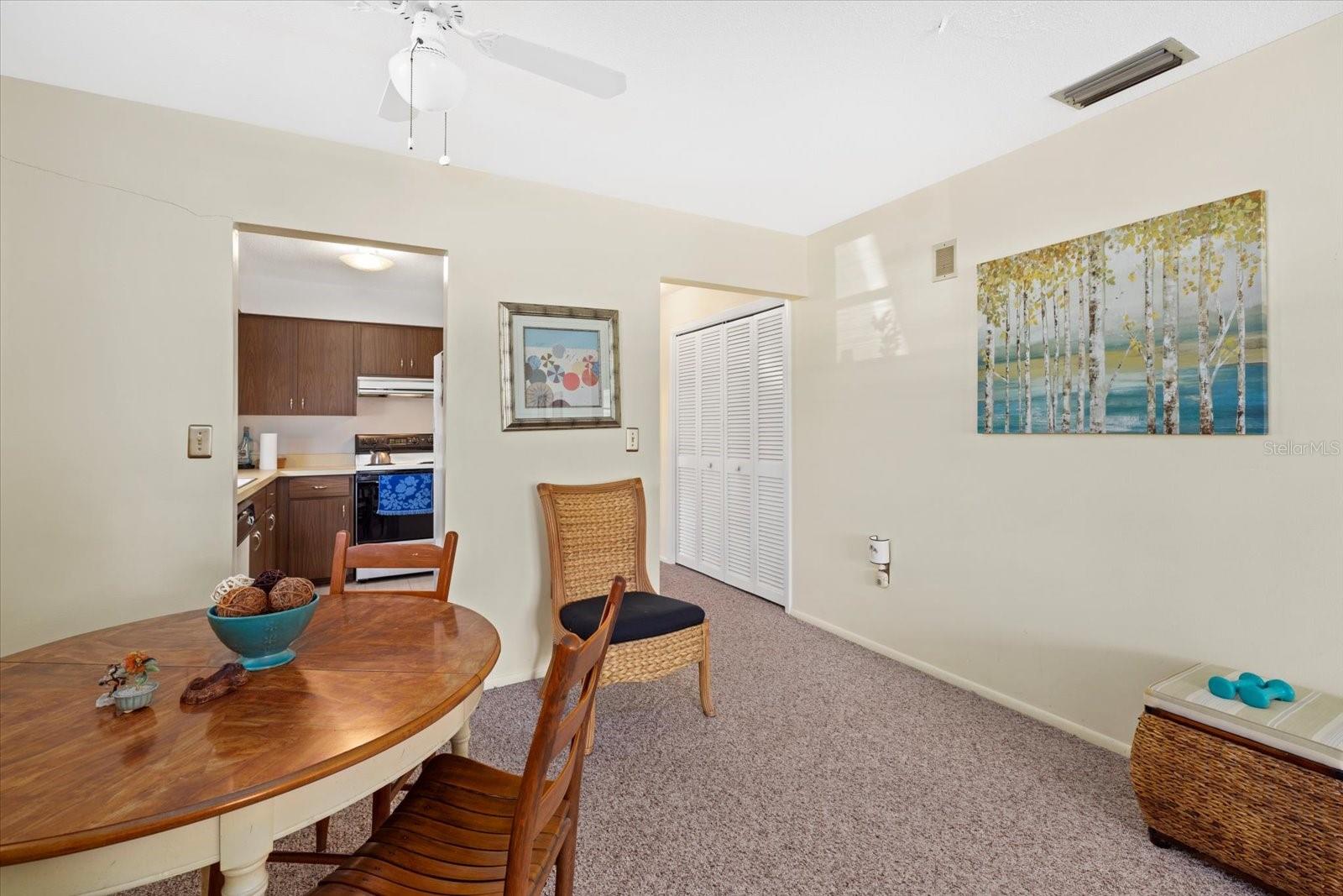 1343 GLENDALE CIR W #216, SARASOTA, FL, 34232