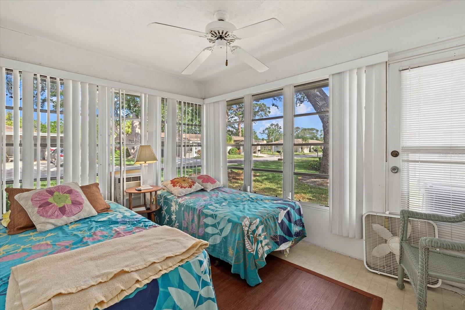 1343 GLENDALE CIR W #216, SARASOTA, FL, 34232