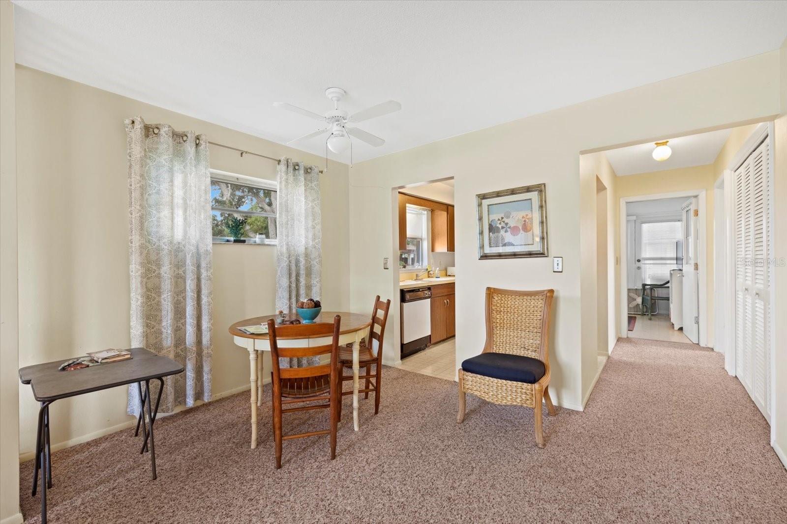 1343 GLENDALE CIR W #216, SARASOTA, FL, 34232