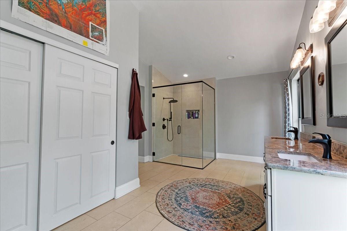 805 NE 10TH PL, GAINESVILLE, FL, 32601