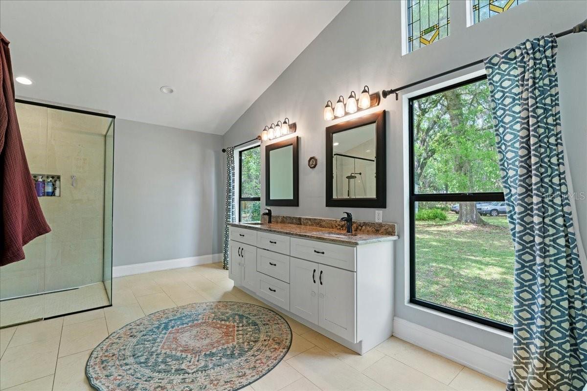 805 NE 10TH PL, GAINESVILLE, FL, 32601