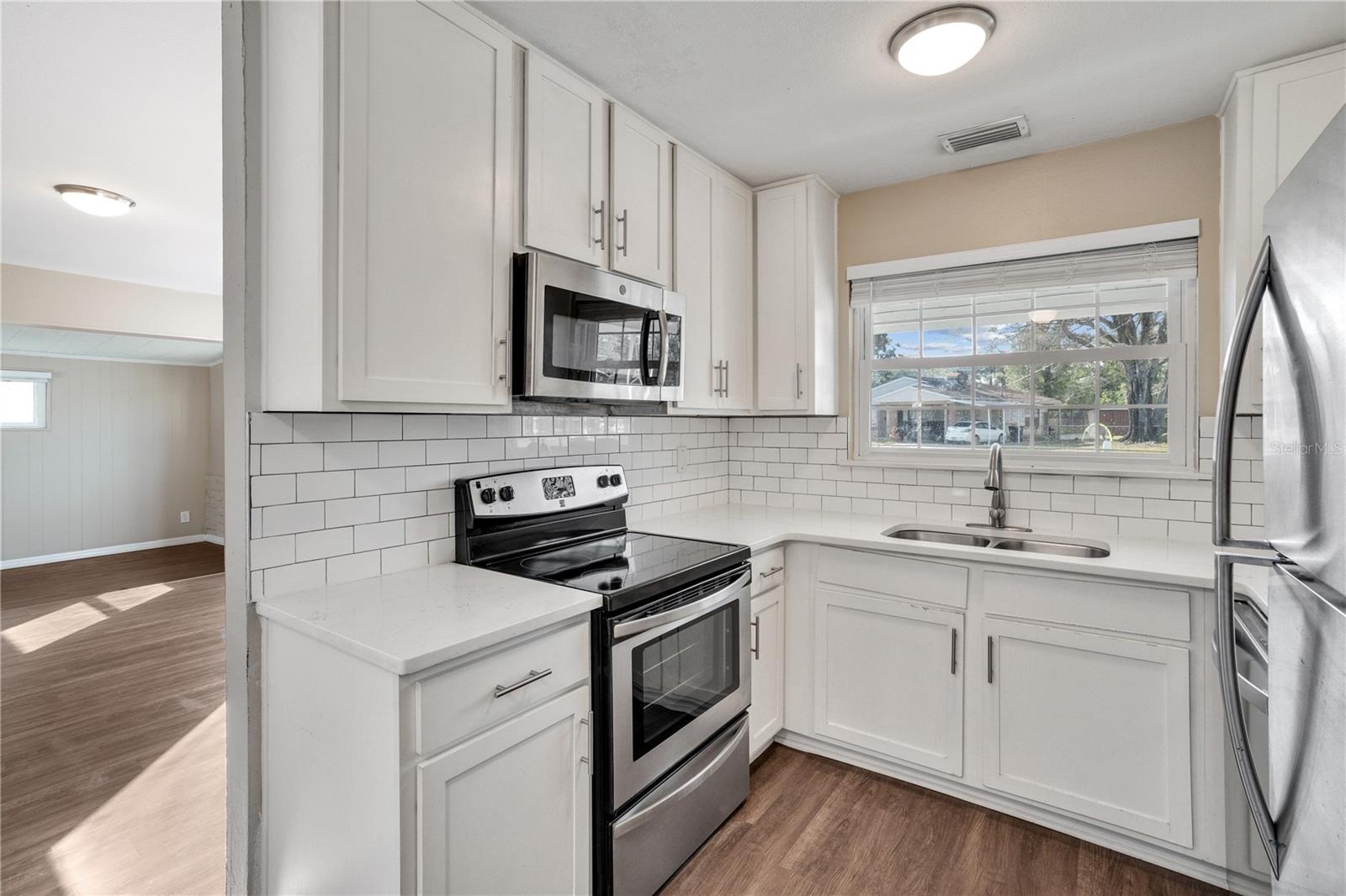 1913 DELAROCHE DR W, JACKSONVILLE, FL, 32210