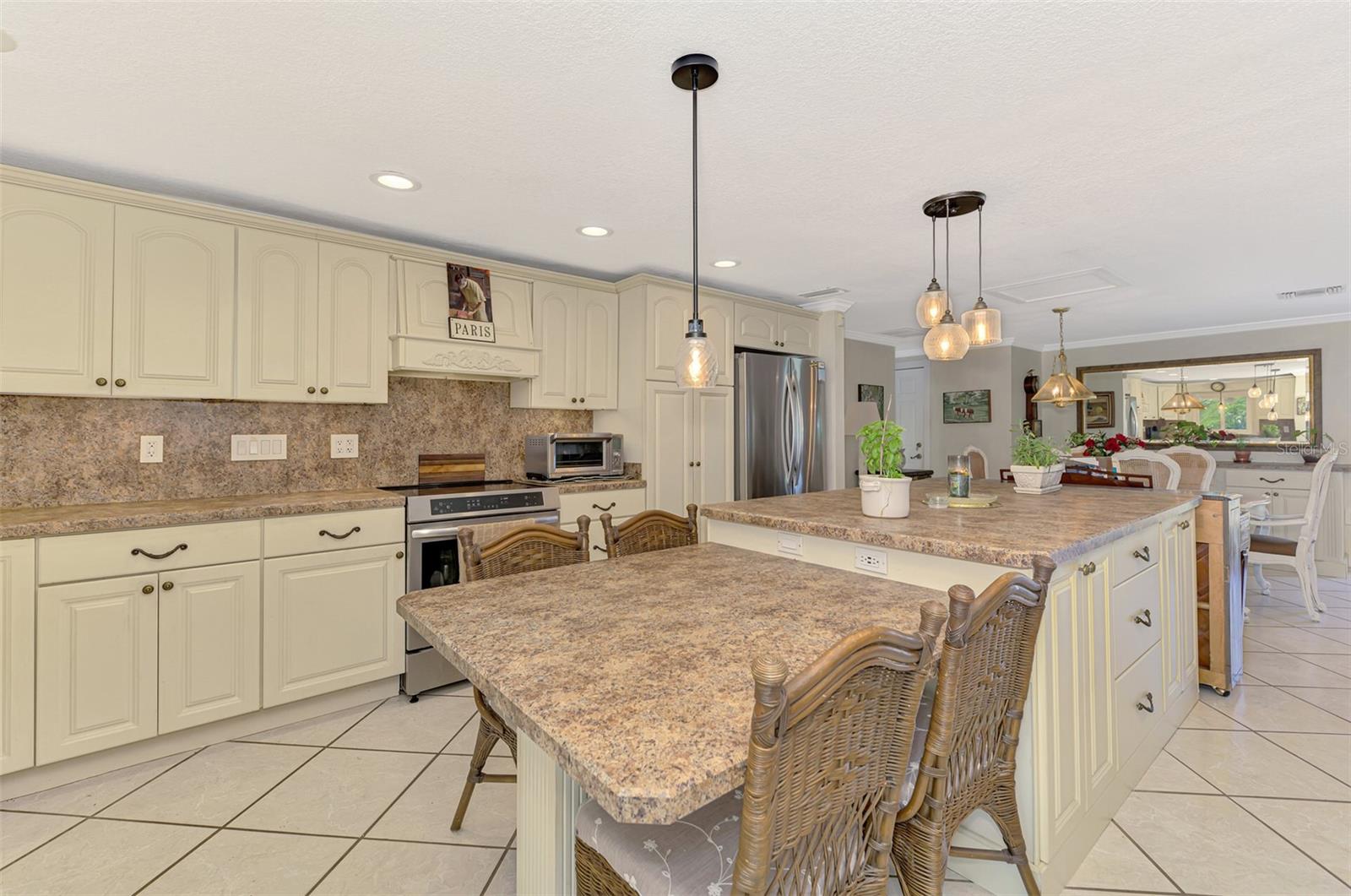 403 PICASSO DR, NOKOMIS, FL, 34275