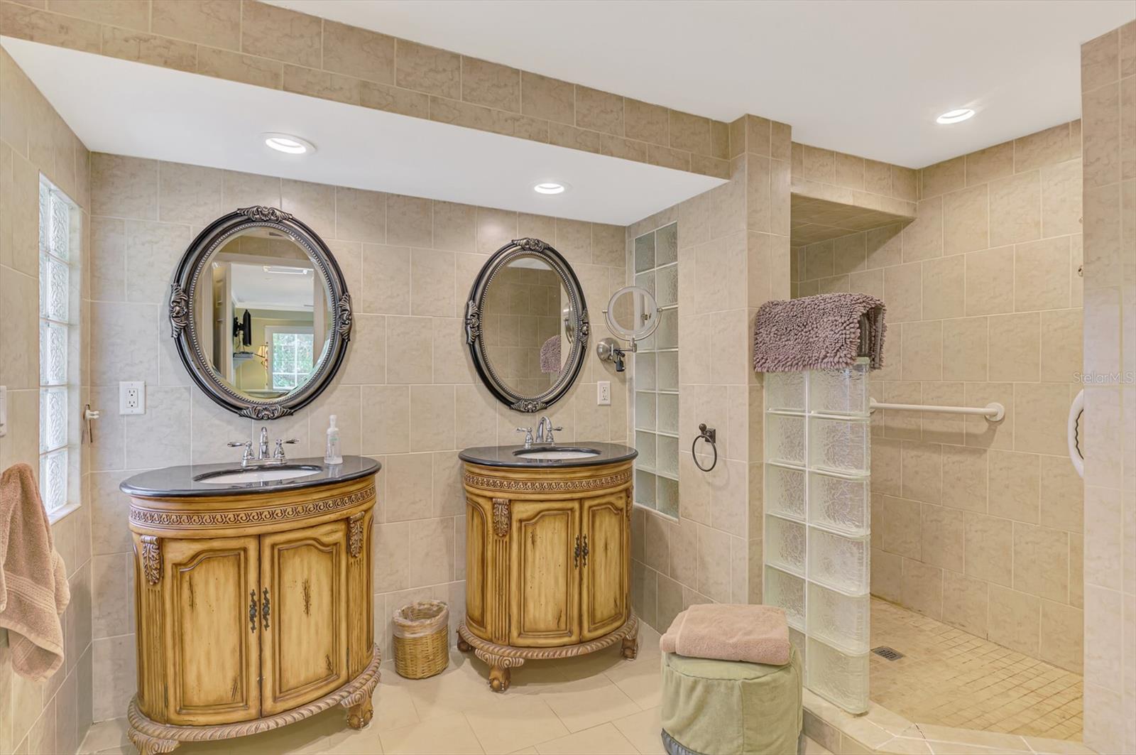 403 PICASSO DR, NOKOMIS, FL, 34275