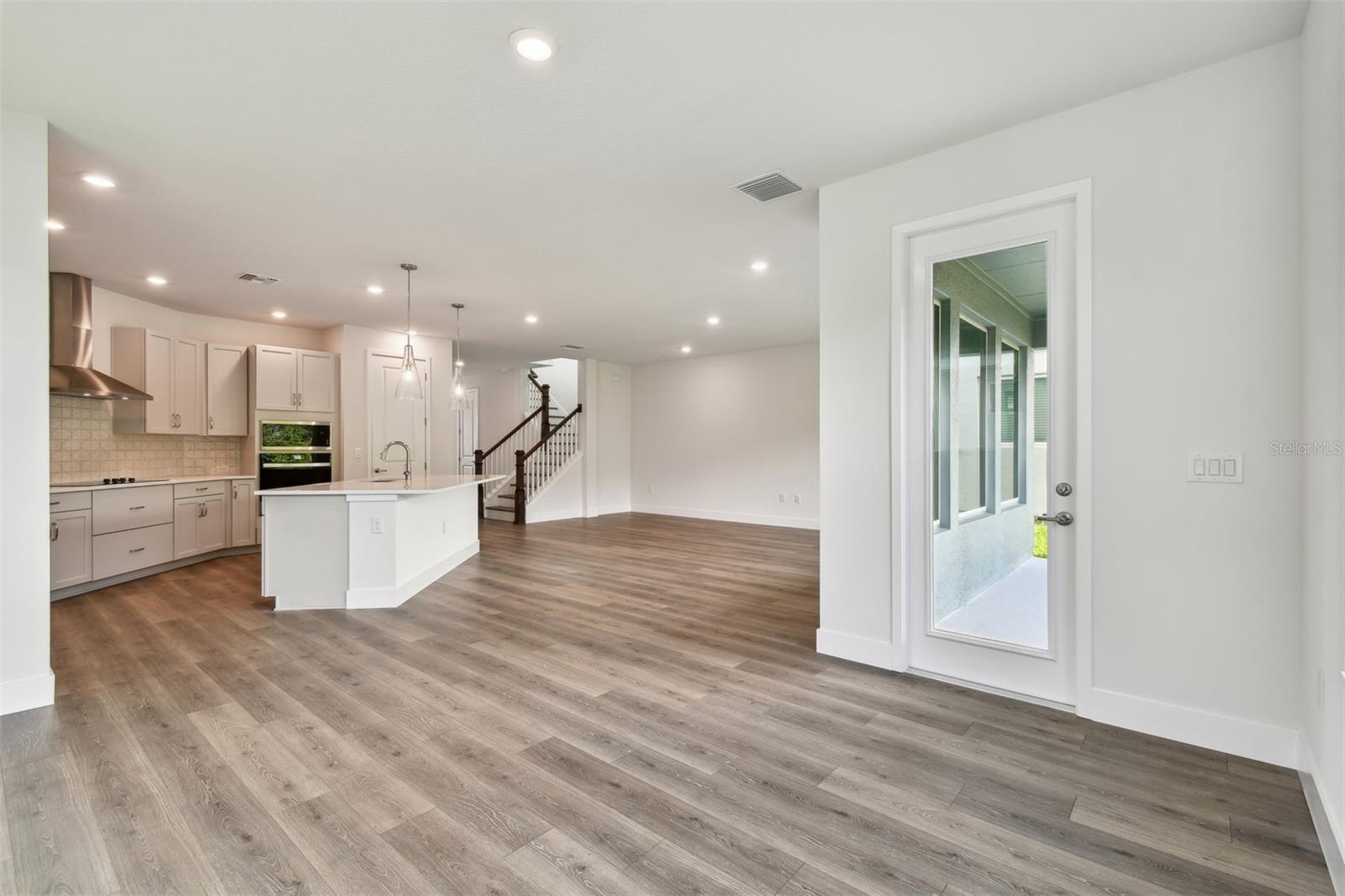 3319 GUANABANA XING, WESLEY CHAPEL, FL, 33543