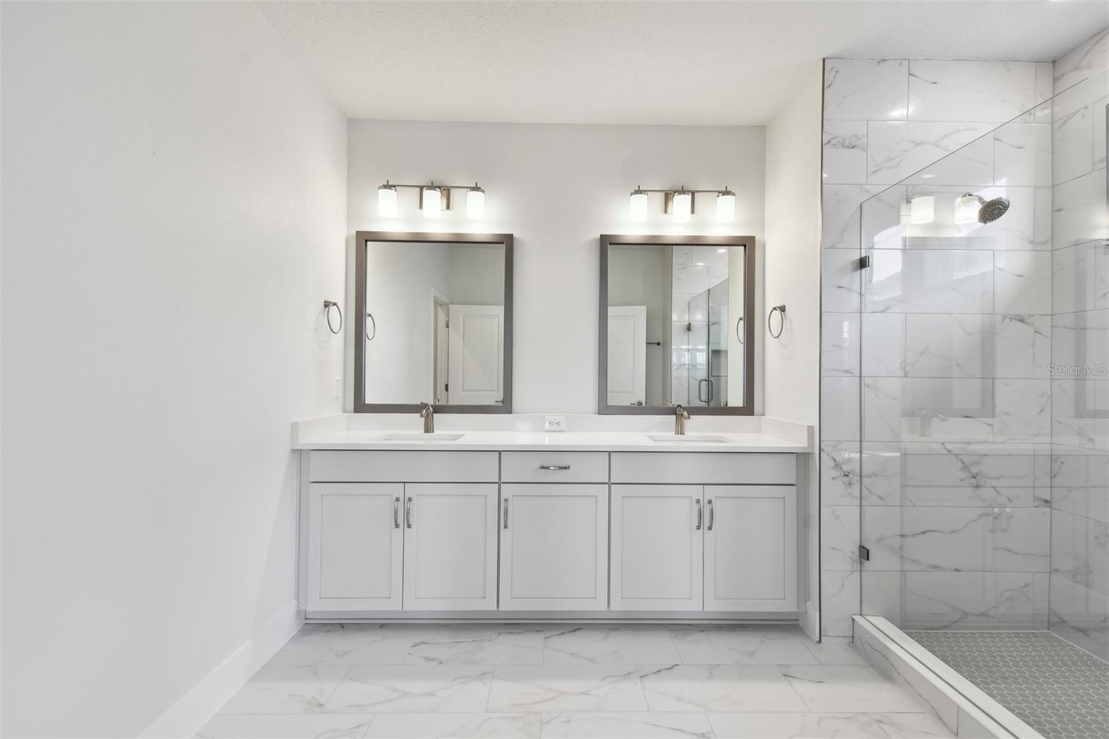 3319 GUANABANA XING, WESLEY CHAPEL, FL, 33543