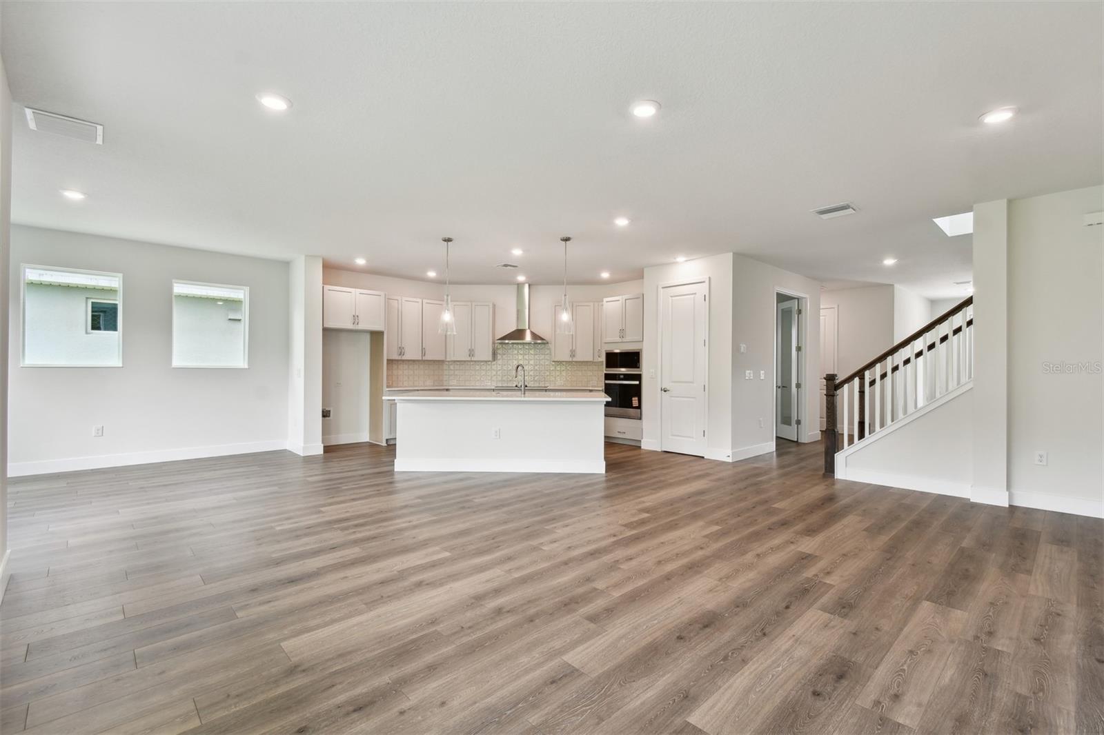 3319 GUANABANA XING, WESLEY CHAPEL, FL, 33543