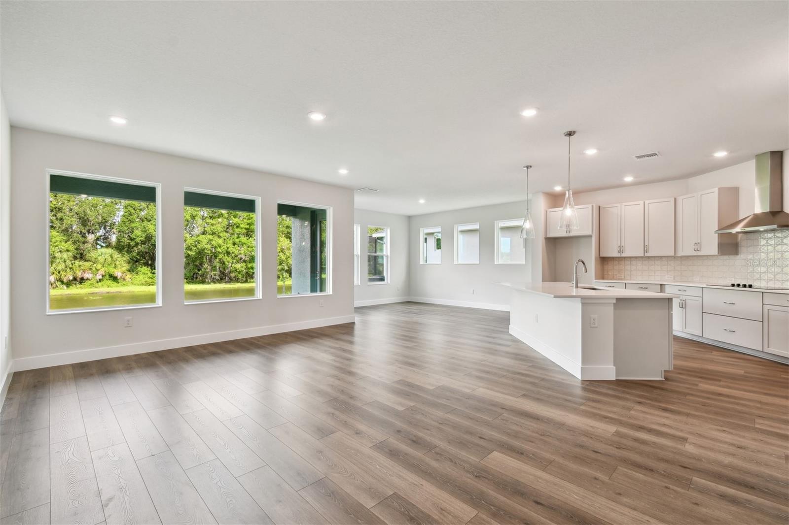 3319 GUANABANA XING, WESLEY CHAPEL, FL, 33543