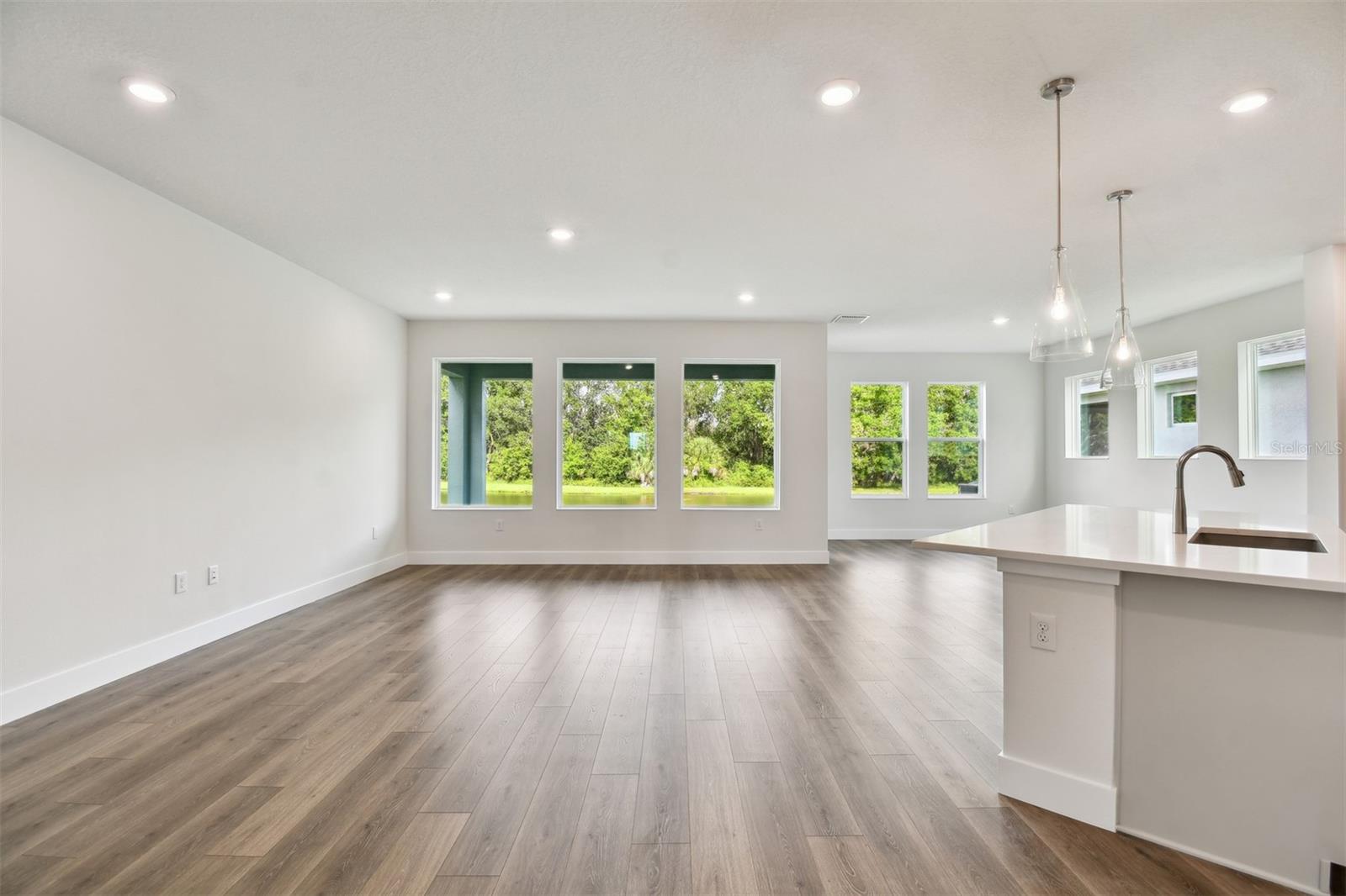 3319 GUANABANA XING, WESLEY CHAPEL, FL, 33543