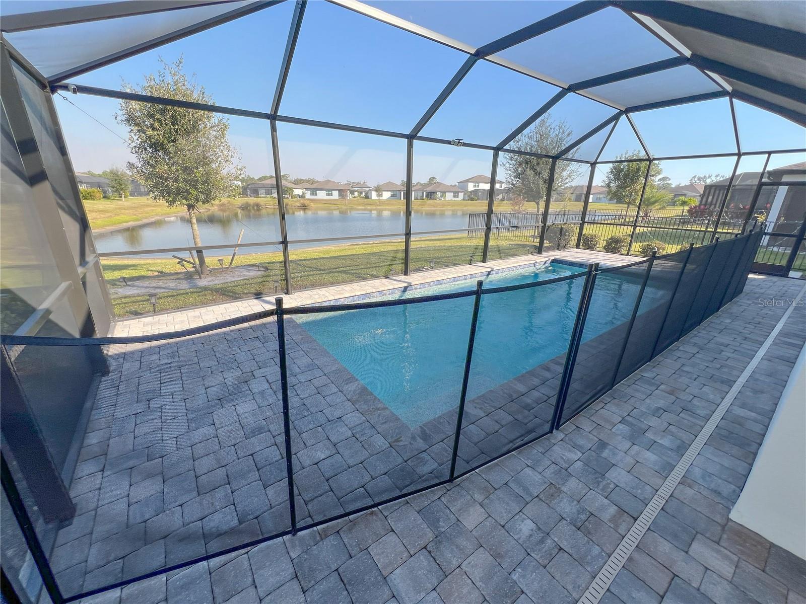 10811 FIREBUSH CIR, NORTH FORT MYERS, FL, 33917